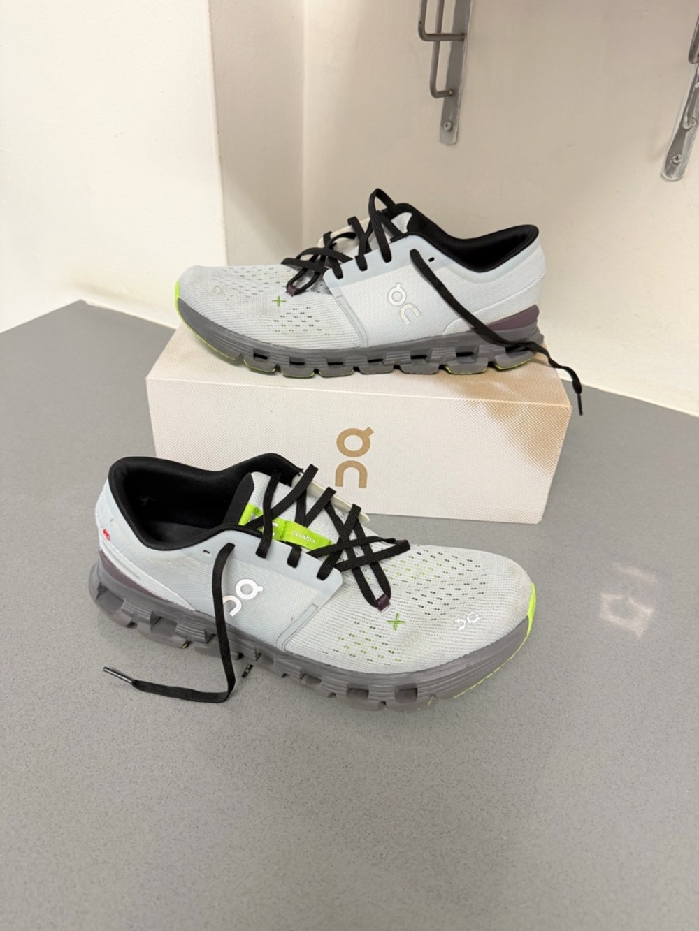 On Running Light Grey Sneakers with Black and Lime Accents run men shoes